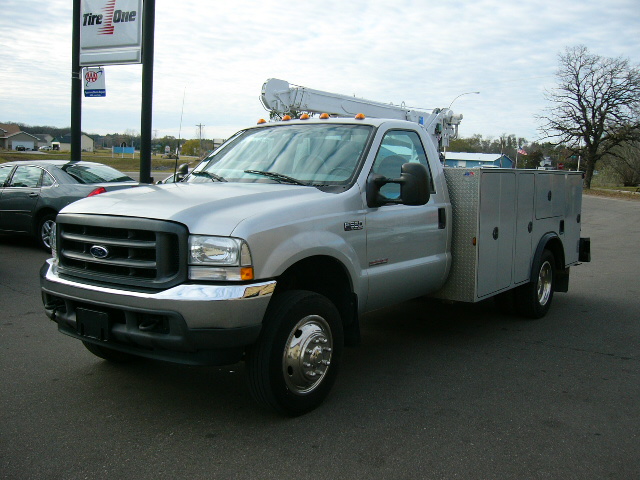 2003 Ford 550