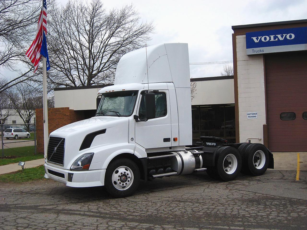 See Similar Volvo VNL64T300 Trucks/Trailers